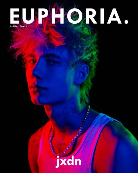 Cyberpunk Photoshoot, Neon Photoshoot, Neon Photography, Headshot Photos, Jaden Hossler, Tik Tokers, Photographie Portrait Inspiration, Men Photoshoot, Dramatic Lighting