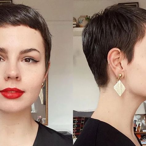 cropped2perfection on Instagram: "My friend @passingwhimsies has one of the sleekest pixies on Instagram and now you too can achieve the "passing whimsies pixie" thanks to this 360 that Lauren has very kindly posted. 

#pixie #chopitoff #shorthair #shorthaircut #girlswithshorthair #shorthairstyle #pixiecut #shorthairideas #pixiehaircut #pixiecuts #shorthairdontcare #hair #hairideas  #hairinspo" Pixie 360, Short Pixie Cut, Girl Short Hair, Short Pixie, Pixie Haircut, Pixie Cut, Then And Now, My Friend, Short Hair Cuts