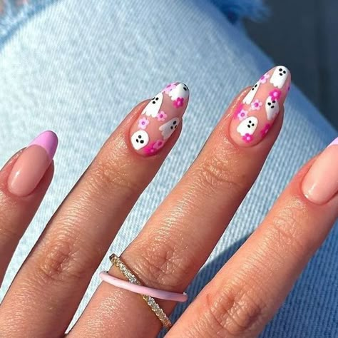 Abi Markey on Instagram: "The cutest floral ghost mani 🥹👻🌸  I love making Halloween cute ! Remember when I got a load of hate on TikTok for creating pink Halloween nail designs lol soz not soz x  Created using @homeofnailart  Delight, Taffy, White and Black 🎨   @officialnavyprofessional nail prep ABI15 💓  . ——————- #halloweennails #floralghost #ghostnails #halloweennailart #autumnnails #HONA #navypro #showscratch #pinknails #frenchmani #floralnails #biab #cutehalloween #pinkhalloween #nailsofig #cutenails #ghosts #floralnailart #nailsoftheday" Ghosts On Nails, Pink Ghosts Nails, Ghost Nails Pink, Floral Ghost Nails, Halloween Biab Nails, Pink Halloween Nail Designs, Pink Ghost Nails, Cute Ghost Nails, Ghost Nails