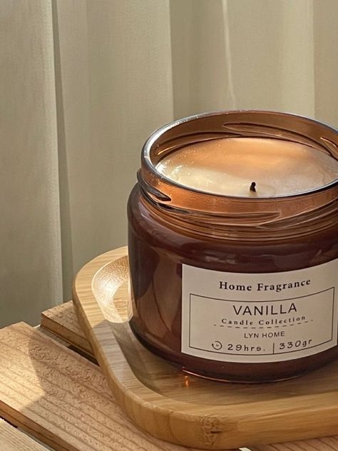 Brown Candle Aesthetic, Vanilla Candle Aesthetic, Bougie Aesthetic, Decorating With Candles, Scented Candles Aesthetic, Candles Vanilla, Vanilla Aesthetic, Selfcare Aesthetic, Candles Aesthetic