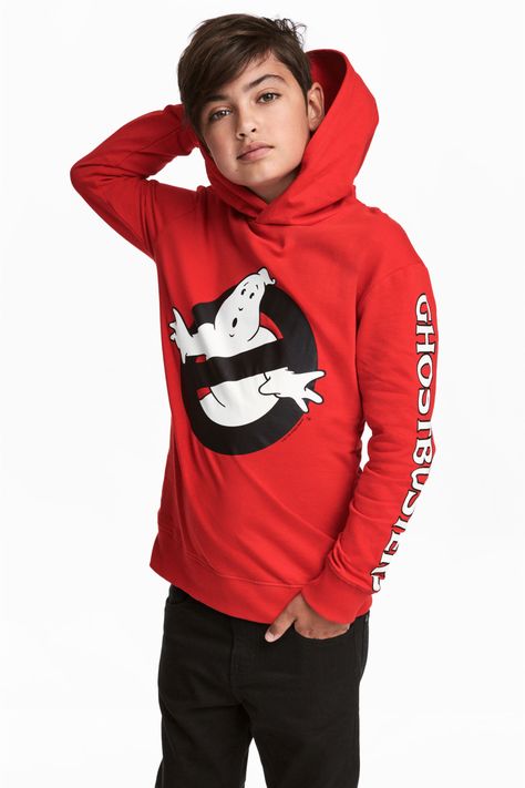 H&M Boys 8-14 Celebrity Boys, Stitch Fix Kids, Polo T Shirts, Model Poses, Children Photography, Boy Fashion, Kids Boys, Sweatshirt Fashion, Boy's Clothing