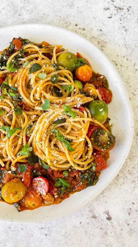 Tomato And Olive Oil Pasta, Basil Olive Oil Recipes, Blistered Tomato Pasta, August Meals, Basil Spaghetti, Blistered Tomatoes, Parmesan Spaghetti, Fresh Tomato Pasta, Olive Oil Pasta