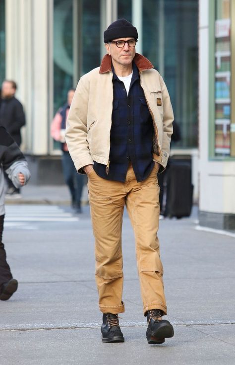 MEGA318175_023 Rustic Mens Fashion, Work Wear Men, Daniel Day Lewis, Men Workwear, Carhartt Workwear, American Workwear, Daniel Day, Day Lewis, Carhartt Jacket