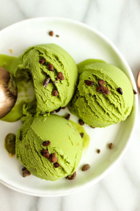 Kitchenaid Ice Cream Attachment, Matcha Shake, Green Ice Cream, Tea Ice Cream, Green Aesthetics, Green Tea Ice Cream, Matcha Ice Cream, Sugar Free Vegan, Flavor Ice