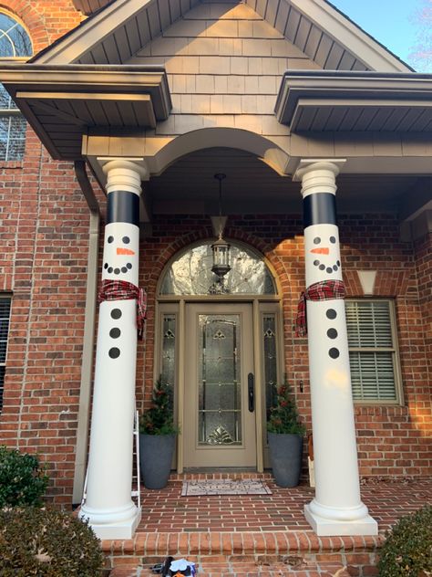 Christmas Columns Outdoor, Columns On Front Porch, Front Porch Pillars, Outdoor Snowman, Porch Pillars, Fluted Columns, Porch Posts, Porch Columns, Christmas Decorations Diy Outdoor