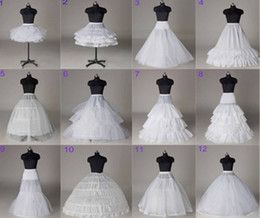 different types of petticoats Make A Wedding Dress, Crinoline Wedding Dress, Mode Retro, Hoop Skirt, A Wedding Dress, White Wedding Dresses, Fesyen Wanita, Sewing Clothes, Petticoat