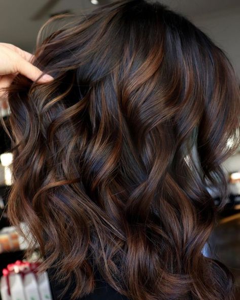 Hair Color For Hazel Eyes And Olive Skin, Dark Summer Hair, Dark Chocolate Hair, Dark Chocolate Brown Hair, Rambut Brunette, Hair Color Chocolate, Chocolate Brown Hair Color, Chocolate Brown Hair, Fall Hair Color For Brunettes