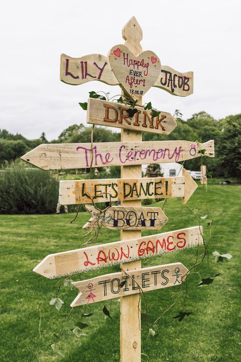 Wooden signpost festival wedding sign · Rock n Roll Bride Wedding Fest, Festival Themed Party, Festival Style Wedding, Festival Themed Wedding, Festival Theme, Rock Festival, Rock N Roll Bride, Tipi Wedding, Festival Looks