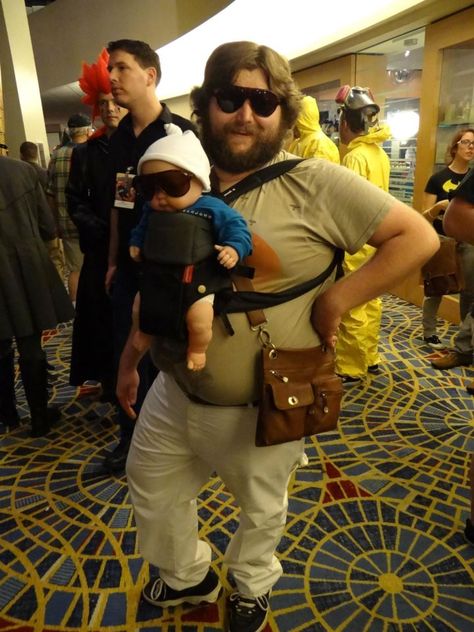 Alan from The Hangover - Imgur Hangover Outfit, Hangover Costume, Great Halloween Costumes, The Hangover, Diy Halloween Costume, Epic Cosplay, Idee Cosplay, Creative Costumes, Cosplay Tutorial