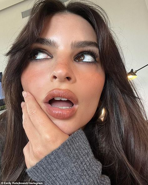 Playful: A lighthearted snaps showed Emily with her mouth agape Emily Ratajkowski Makeup, Work From Bed, Wife Style, Brunette Makeup, Bold Makeup, October 19, Emily Ratajkowski, Fall Makeup, Makati