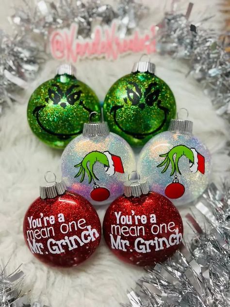 Grinch Ornaments Diy, Grinch Christmas Ornaments, Vinyl Christmas Ornaments, Grinch Crafts, Clear Christmas Ornaments, Grinch Decorations, Grinch Christmas Party, Whoville Christmas, Grinch Christmas Tree