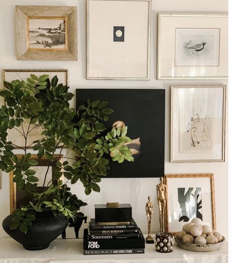 IS BLACK AND WHITE ALWAYS RIGHT - Cindy Hattersley Design Cindy Hattersley, Perfect Gallery Wall, Wall Home Decor, Gallery Wall Decor, Tableau Art, Gallery Walls, Casual Home, White Art, Design Inspo