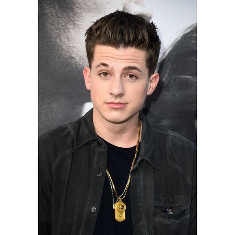 Charli Puth, Furious 7, Charlie Puth, Celebrities Humor, Guitar Chords, Charming Charlie, Shawn Mendes, Record Producer, American Singers