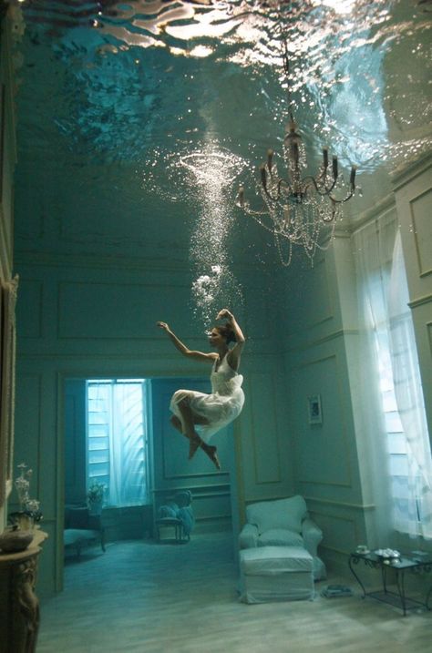 1800 Aesthetic, Underwater Music, Underwater Portrait, Underwater City, Water Aesthetic, Modern Luxury Bedroom, Gcse Art, Above Ground Pool, What Is Tumblr