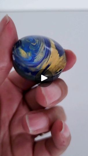 Paint Pours, Resin Crafts Tutorial, Leftover Paint, Diy Jewelry Inspiration, Paint Pouring, Pouring Painting, Art Resin, Marble Art, Left Over