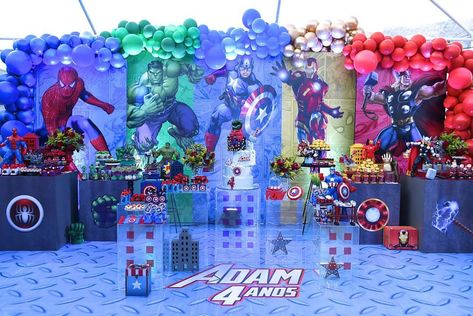 Marvel Birthday Party Decorations, Avengers Theme Birthday, Avengers Party Decorations, Superhero Birthday Party Decorations, Avengers Birthday Party Decorations, Avengers Birthday Party, Superman Birthday Party, Superhero Party Decorations, Spiderman Birthday Cake