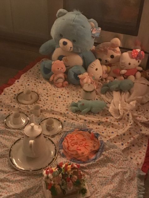 Whimsical Childhood Aesthetic, Teddy Bear Picnic Aesthetic, Tea Party Stuffed Animals, Teddy Tea Party, Childs Tea Party, Sleepycore Aesthetic, Happy Childhood Aesthetic, Childlike Aesthetic, Stuffed Animal Tea Party