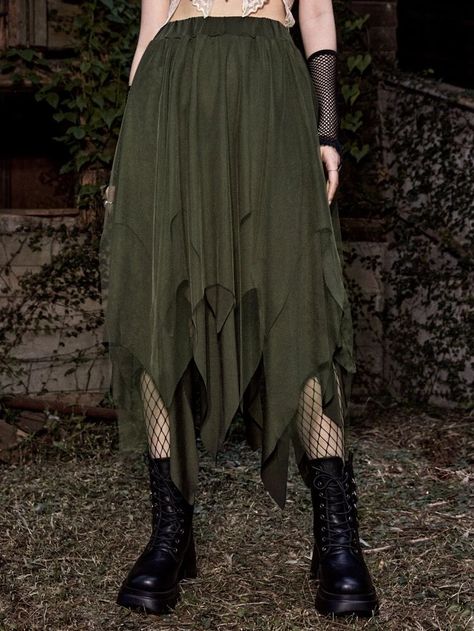 Renisance Fair Skirt, Swamp Fairy Outfits, Green Witch Clothes, Forest Goth Outfits, Renn Faire Fairy, Green Clothing Aesthetic, Witch Skirts, Renfest Costume Women, Druid Aesthetic Clothing