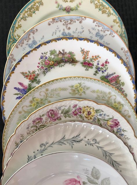 Cottage Chic Wedding, Family Dinner Night, Mismatched China, Dinner Night, Plates Vintage, Antique Dishes, Vintage Dinnerware, Farmhouse Cottage, China Plates