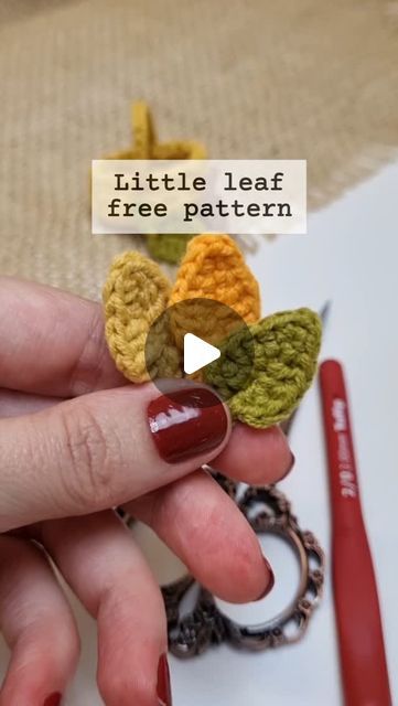 Cassia Mano on Instagram: "🌱LITTLE LEAF FREE PATTERN🌱
Please comment if you like content like this one ✨️
#tutorial #crochet #handmade #crochetersofinstagram" Crochet Leaf Headband, Crochet Leaf Keychain, Crochet Leaf Pattern Free, Crochet Leaves Free Pattern, Crochet Leaf Free Pattern, Crochet Cactus Free Pattern, Crochet Leaf, Crochet Headbands, Crochet Leaf Patterns