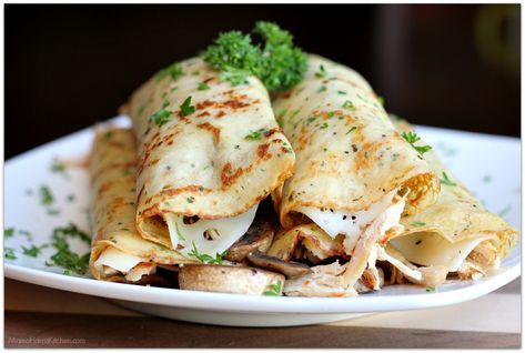 Mushroom And Swiss, Dinner Crepes, Crepe Recipe Savory, Turkey Mushroom, Easy Crepe Recipe, Crepe Recipe, Shredded Turkey, Savory Crepes, Crepe Recipes