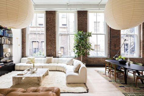 Photo 2 of 10 in Supermodel Elsa Hosk Lists Her Chic SoHo Loft for $3.5M - Dwell Elsa Hosk Home, Mezzanine Bedroom, Nyc Loft, Soho Loft, New York Loft, Loft Interior, Apartment Decoration, Vogue Living, Exposed Brick Walls