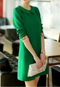 Love Green Dress Accessories, Rok Midi, Dress With Flats, Emerald Green Dresses, Green Outfit, Mode Inspiration, Mode Outfits, Green Fashion, Passion For Fashion