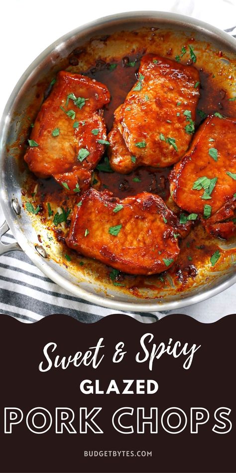 glazed pork chops in a skillet with title text at the bottom Glazed Pork Chops Recipes, Pork Chop Recipes Crockpot, Easy Pork Chops, Pork Chop Recipes Baked, Glazed Pork Chops, Glazed Pork, Pork Glaze, Pork Dinner, Weeknight Dinner Recipes Easy