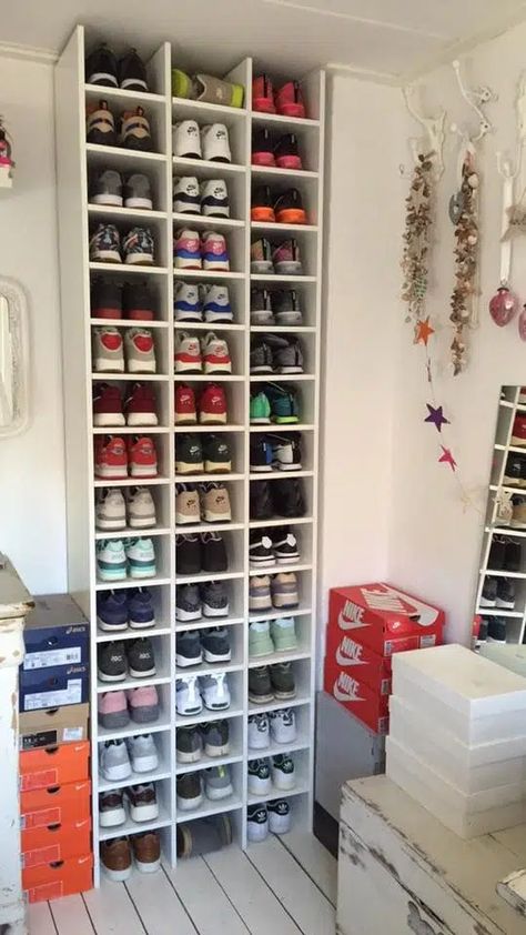 25+ Smartest Closet Shoe Storage Ideas That Save A Lot Of Space Shoe Storage Small Closet, Closet Shoe Storage Ideas, Garage Shoe Storage, Small Room Storage, Shoe Shelf In Closet, Shoe Storage Small, Shoe Rack For Small Spaces, Small Shoe Rack, Shoe Storage Small Space