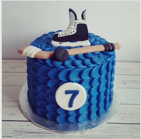 Jessica Edwards on Instagram: “A little hockey cake.  #cakestagram #cake #hockey #hockeycake #yxe” Hockey Cupcakes, Hockey Birthday Cake, Hockey Cake, Hockey Cakes, Hockey Birthday Parties, Hockey Party, Hockey Birthday, New Birthday Cake, Hockey Kids