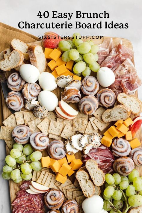 Brunch Charcuterie Board Ideas, Brunch Boards Ideas, Dinner Recipes For Picky Eaters, Brunch Charcuterie Board, Brunch Charcuterie, Breakfast Charcuterie Board, Breakfast Charcuterie, Mini Chocolate Chip Muffins, Lox And Bagels