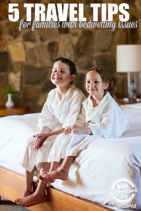 5 travel tips for families with bedwetting issues Behavior Modification, Family Hotel, Hypnotherapy, Family Outing, Hotel Room, Travel With Kids, Dandy, Hotels Room, Parenting Hacks