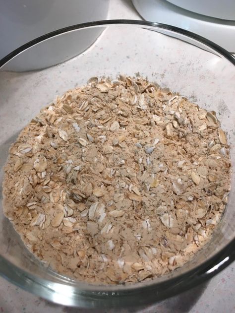 Our vegan copycat oats overnight protein oatmeal recipe (also a copycat for Mush) has all of the protein of Oats Overnight at a fraction of the price. Vegan Protein Oatmeal, Vegan Copycat, Vegan Dog Food, Oats Overnight, Unflavored Protein Powder, Protein Overnight Oats, Overnight Recipes, Easy Protein, Protein Oatmeal