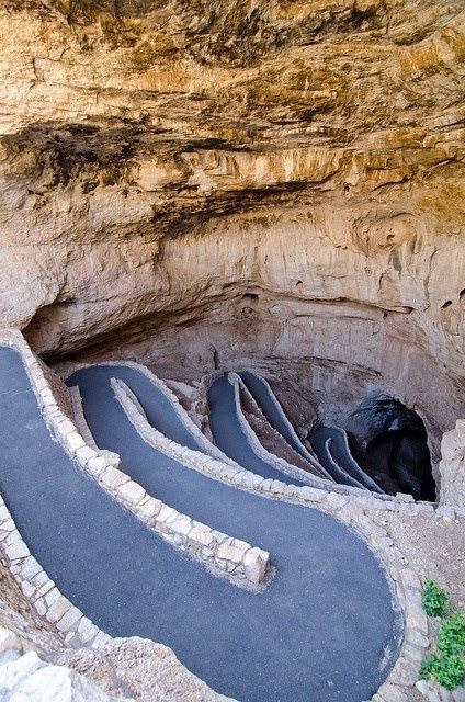 Carlsbad Caverns New Mexico, Carlsbad Caverns National Park, Carlsbad Caverns, Matka Natura, New Mexico Usa, Land Of Enchantment, Natural Park, Future Travel, Zion National Park