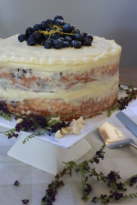 Blueberry White Chocolate, White Chocolate Icing, Lemon Blueberry Cake, White Chocolate Frosting, Cake With White Chocolate, Blueberry Cake Recipes, White Chocolate Cake, Blueberry Lemon Cake, Chocolate Dreams