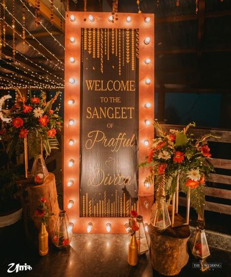 Black And Gold Sangeet Decor, Gold Sangeet Decor, Sangeet Welcome Board, Mehendi Ideas, Sangeet Decor, Sangeet Night, Desi Wedding Decor, Welcome Boards, Luxury Weddings