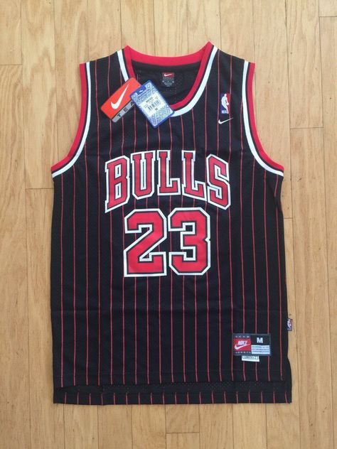 Chicago Bulls Outfit, 23 Michael Jordan, Air Jordan 1 Court Purple, 23 Jordan, Retro Nba, Michael Jordan Jersey, Jersey Headband, Bulls Shirt, Jordan Jersey