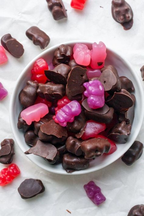 These chocolate covered gummy bears are such a fun snack! The gummy bears are chewy and sweet while the chocolate coating is smooth and creamy. These chocolate gummy bears are so easy to make and great for any occasion! Why You’ll Love This Recipe These chocolate covered gummy bears take only 20 minutes to make! […] The post Chocolate Covered Gummy Bears appeared first on Organically Addison. How To Make Chocolate Covered Gummy Bears, Chocolate Covered Gummy Bears Recipe, Chocolate Gummy Bears, Gummy Bears Recipe, Bbq Dinners, Vegan Gummy Bears, Chocolate Covered Gummy Bears, Organically Addison, Make Your Own Chocolate