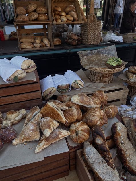 Farmers Market Aesthetic Fall, Farmer Market Aesthetic, Local Market Aesthetic, Local Farmers Market Aesthetic, Farmer's Market Aesthetic, Fall Farmers Market Aesthetic, Autumn Farmers Market, Aesthetic Farmers Market, Winter Farmers Market