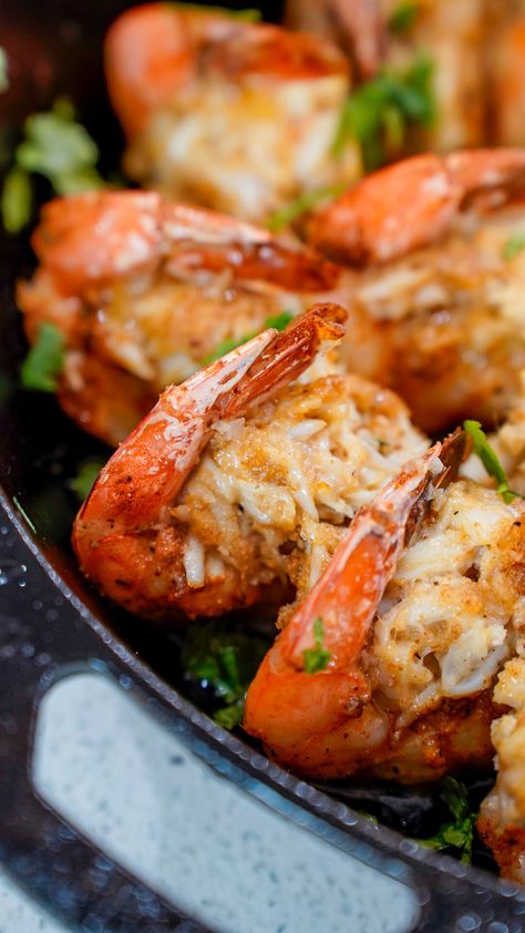 Jumbo Prawns Recipes, Shrimp Appetizers For Party, Stuffed Shrimp With Crabmeat, Baked Stuffed Shrimp Recipes, Crab And Shrimp Recipe, Stuffed Crab, Shrimp Dinners, Baked Stuffed Shrimp, Jumbo Shrimp Recipes