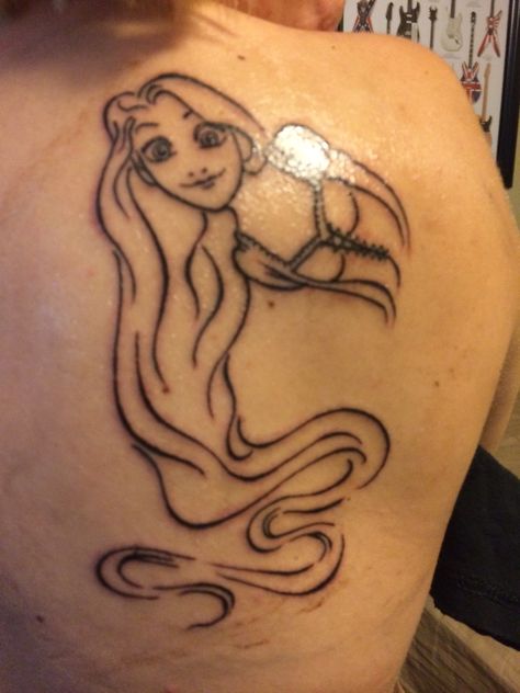 Rapunzel tattoo Braid Tattoo, Disney Tangled Tattoo, Rapunzel Tattoo, Disney Couple Tattoos, Kingdom Hearts Tattoo, Rapunzel Braid, Inspiring Quote Tattoos, Hearts Tattoo, Sailor Moon Tattoo