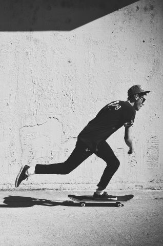 Skate push A Man, Skateboard, Road, Wall