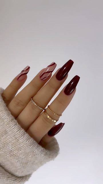 Maroon Nail Polish, Nails Maroon, Maroon Nail Designs, Maroon Nail, Burgundy Acrylic Nails, Deep Red Nails, Red And Gold Nails, Kutek Disney, Dark Red Nails