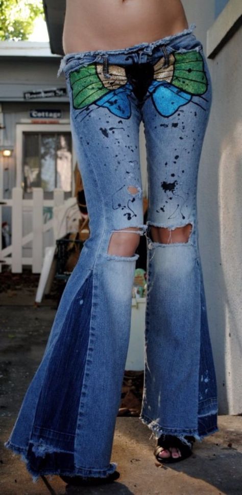 Jeans Refashion, Nordstrom Jeans, Teen Jeans, Diy Pants, Lace Jeans, Zipper Jeans, Painted Jeans, Bottom Jeans, Embellished Jeans