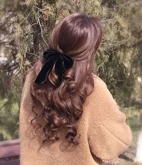 Bunny Beauty, Cinderella Musical, Hairstyles List, Beautiful Curly Hair, Peinados Fáciles Para Cabello Corto, Dream Hair, Grunge Hair, Aesthetic Hair, Down Hairstyles