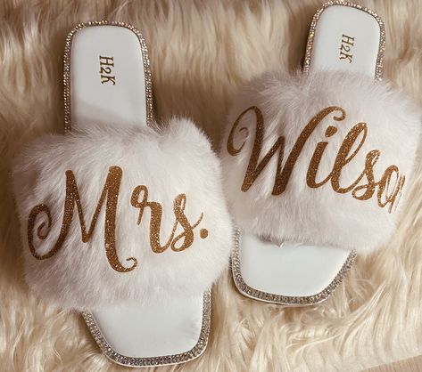 Personalized Fur Bridal Slipper great for getting ready on wedding| Bride and Bridesmaid Slippers-Personalized Slippers-Slippers-Bridal. Great Gift for bride to be for wedding. Order size up if wear half sizes! Bride Stuff, Gift For Bride To Be, Bridesmaid Slippers, Bride Personalized, Bridal Slippers, Personalized Slippers, Faux Fur Slides, December Wedding, Wedding Order