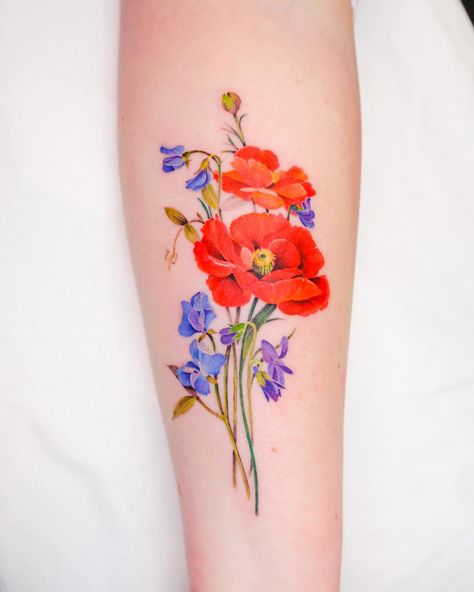 Svetlana Ehrt (@mo.no.tattoo) • Instagram photos and videos No Line Tattoos, Blue Poppy Tattoo, Simple Poppy Tattoo, Poppy Tattoo Meaning, Poppy Tattoos, No Tattoo, Flower Bouquet Tattoo, Poppy Tattoo, Wildflower Tattoo