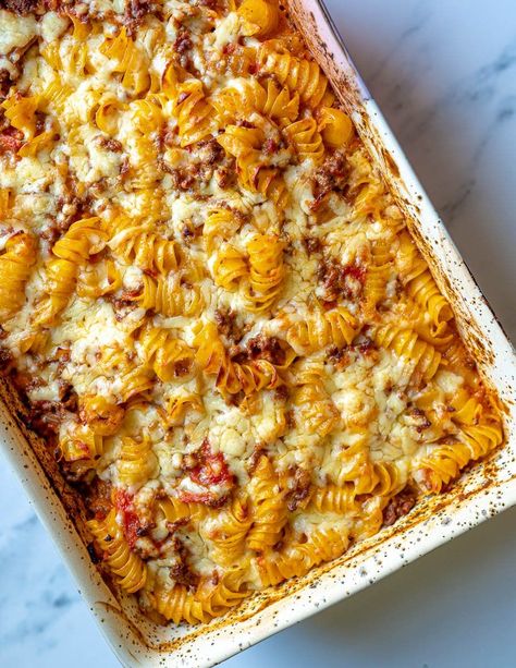 Baked Pasta Bolognese, Chicken Bolognese Pasta, Bolognaise Pasta Bake, Recipes With Bolognese Sauce, Baked Bolognese Pasta, Pasta Oven Recipes, Oven Baked Pasta Dishes, Oven Pasta Bake, Mince Pasta Recipe