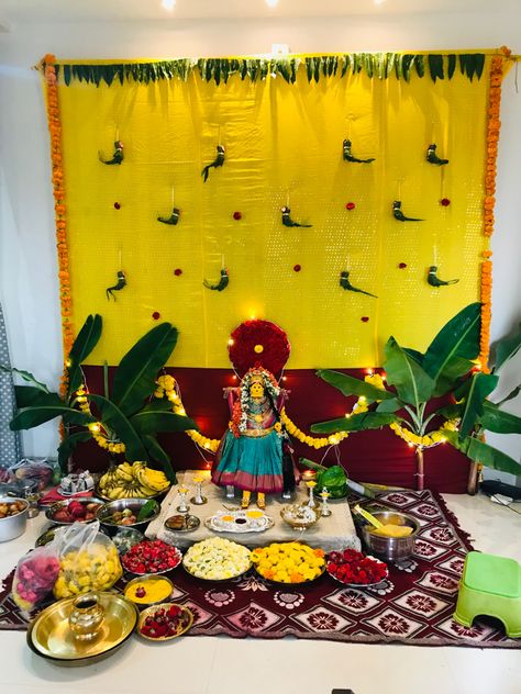 Puja Decor Hawan Puja At Home Decoration, Durga Puja At Home, Ashtami Puja, Grah Pravesh, Floral Blouse Designs, Puja Decor, At Home Diy, Durga Puja, Ganesh Chaturthi