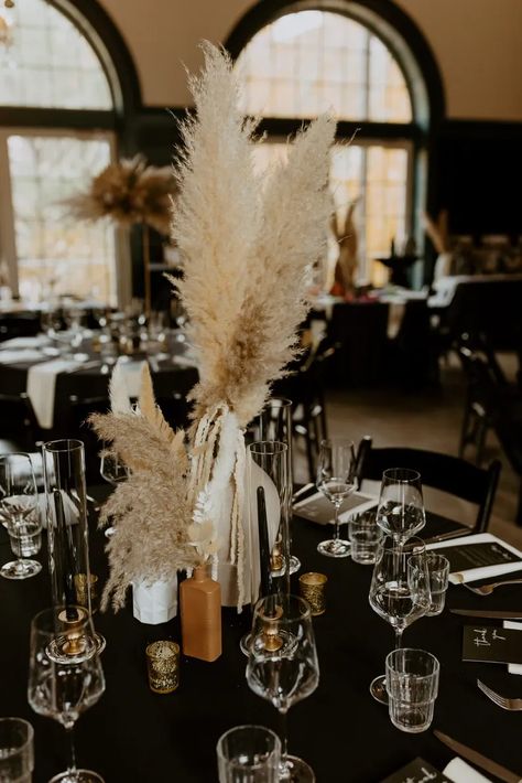 Boho Wedding Black And White, Table Settings Boho Wedding, Pampas Grass Table Centerpieces, Black Rustic Fall Wedding, Black Attire Wedding Decor, Black Table Linens Wedding Boho, Creme And Black Wedding, Black Rustic Wedding Table Decor, Pampas Grass And Candles Wedding